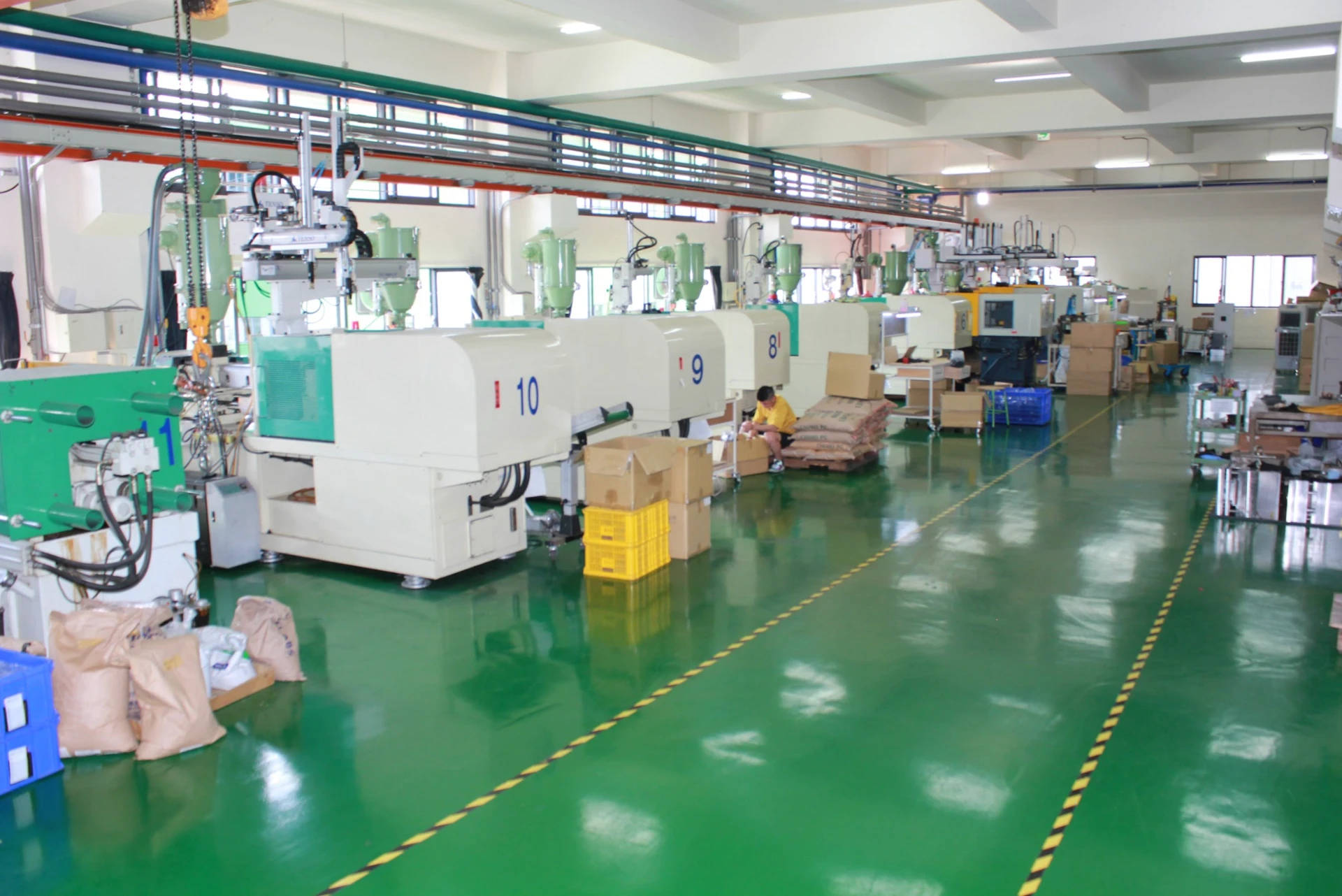 模得發工業 - 高精度模具解決方案 4